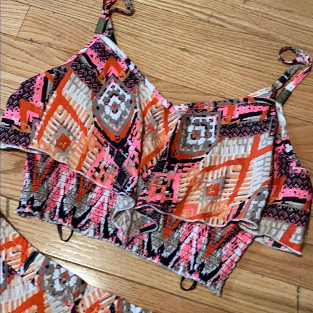 Two Piece Short Set - Picture 2 of 3